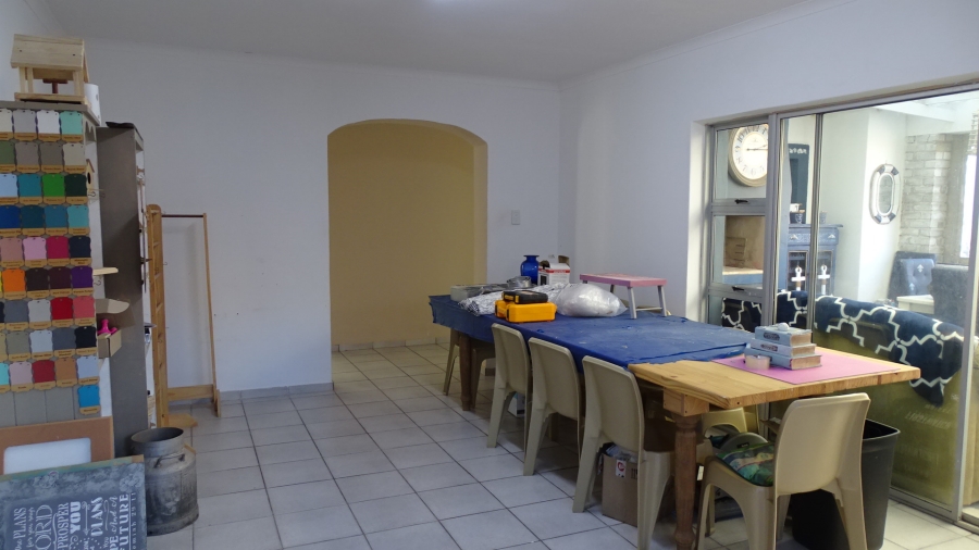 4 Bedroom Property for Sale in Kabeljauws Eastern Cape